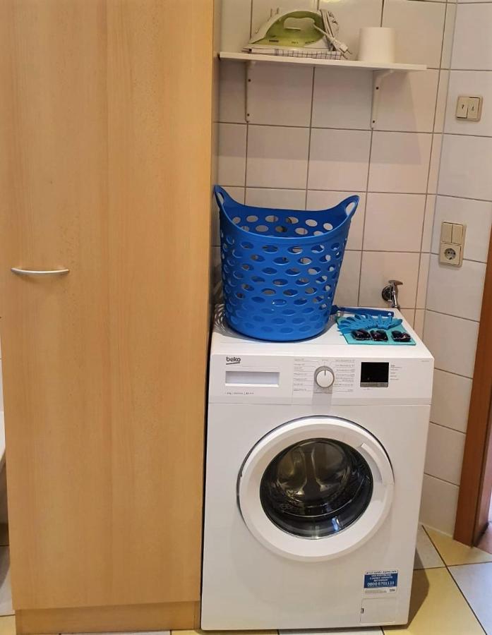 Gaestewohnung 4-Raum Wohnung Fuer 2-8 Personen Цвікау Екстер'єр фото